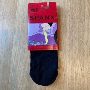 NIP SPANX PerfectToe Black Medallion Knee-high Hose
